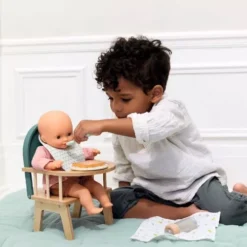 Djeco Poppenvoedingsset Pomea - 7-delig 4 Djeco Poppenvoedingsset Pomea - 7-delig -Djeco Speelgoed djeco poppenvoedingsset pomea2